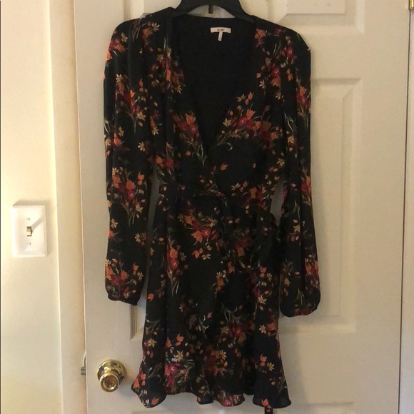 Dress - Picture 1 of 4